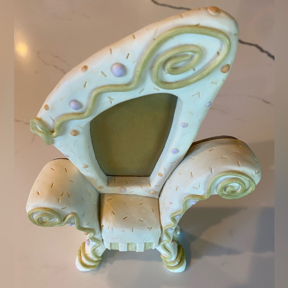 EUC Funky Chair Design Picture Frame